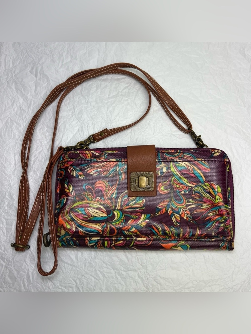 Sakroots Crossbody Wallet Eggplant W/Floral Colors